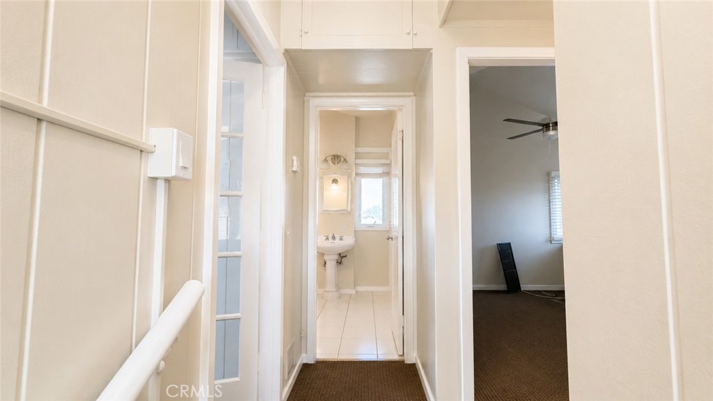 1461 Glenneyre B Property Photo 9