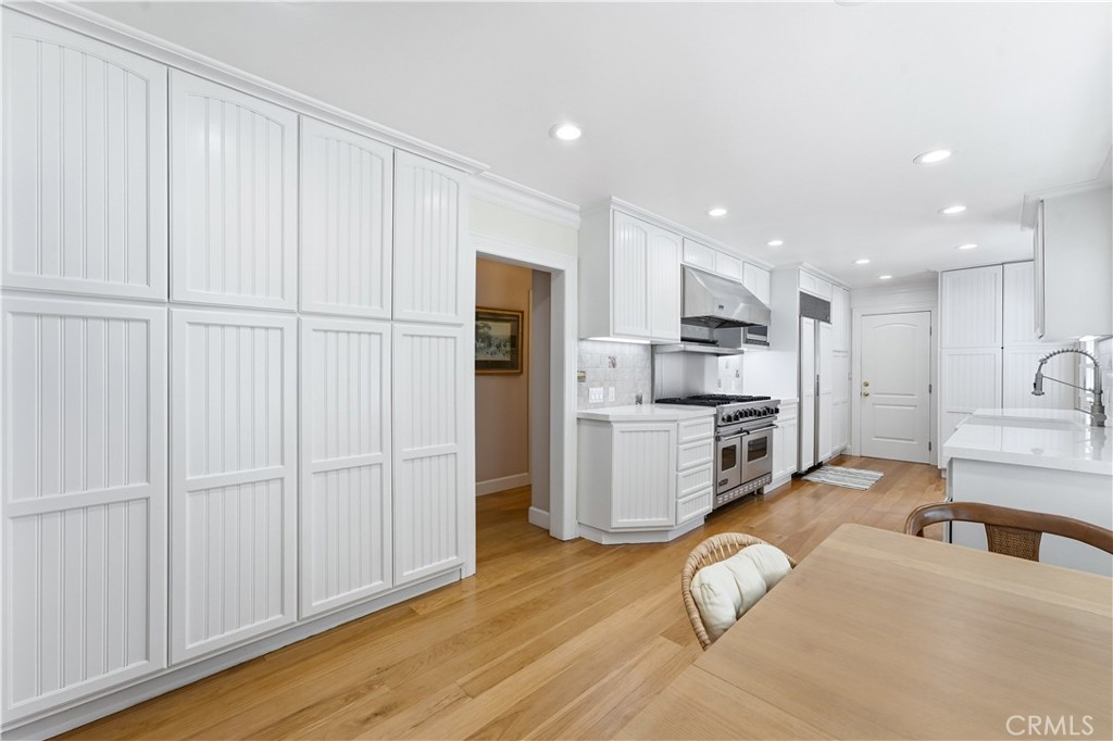 1617 E Balboa Boulevard Property Photo 10