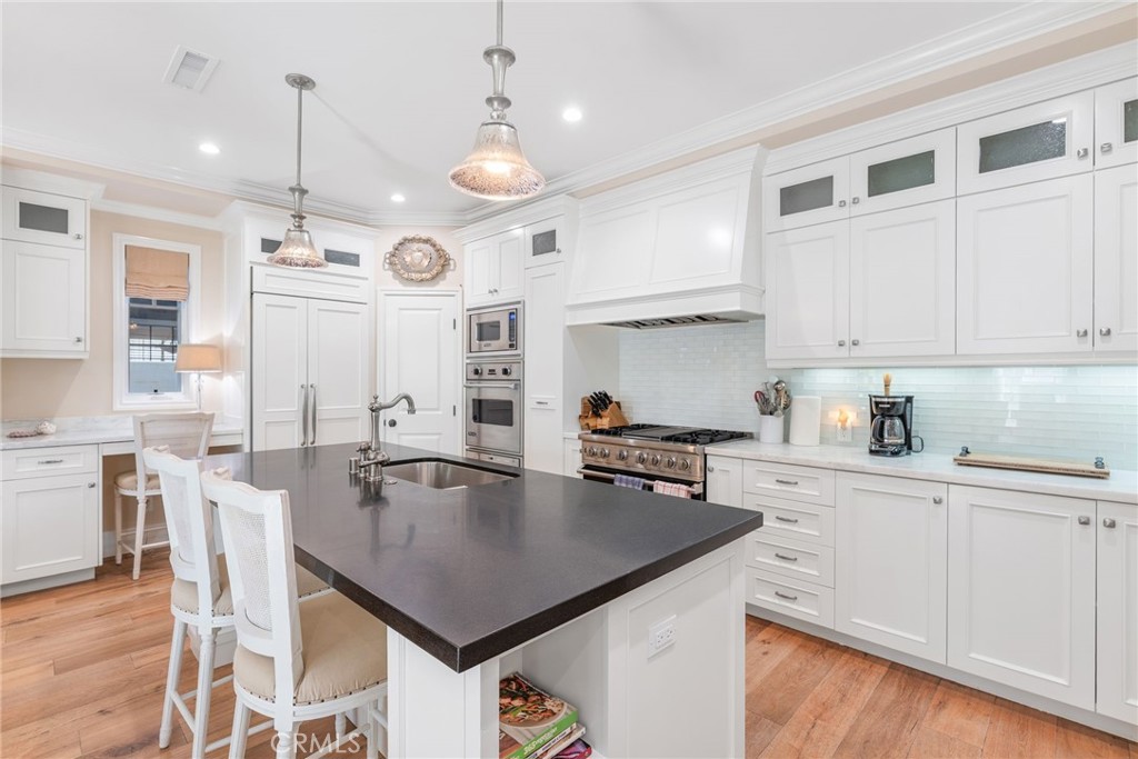 220 Coral Property Photo 8