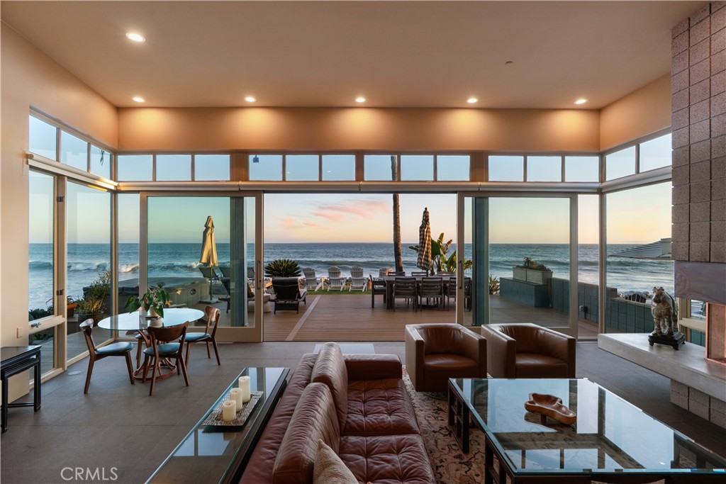 35121 Beach Road Property Photo