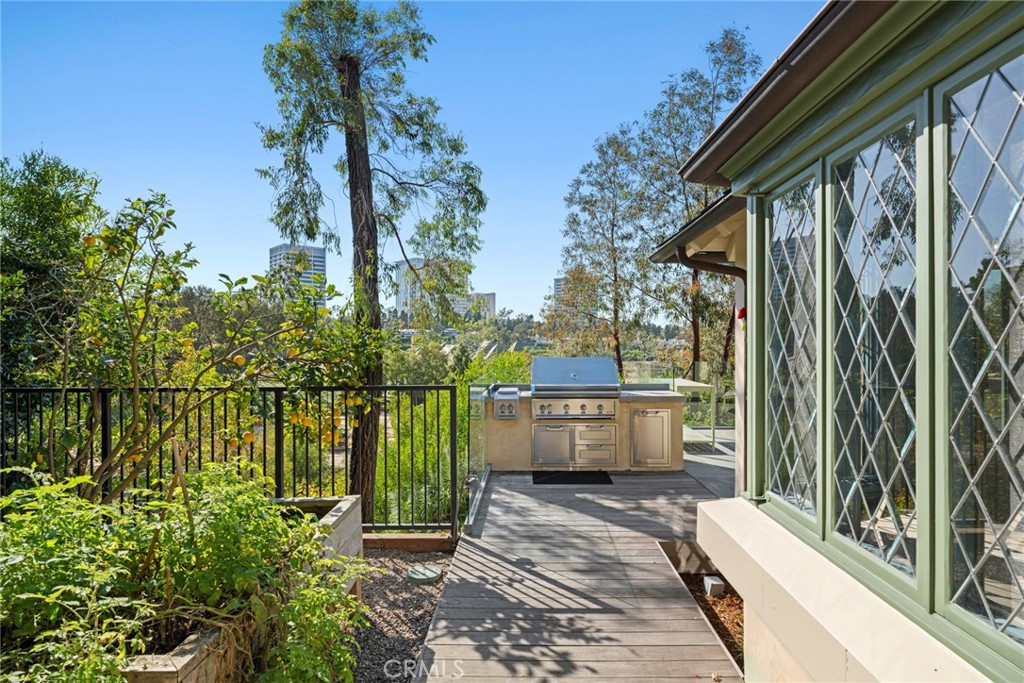 1 Cypress Point Lane Property Photo 36