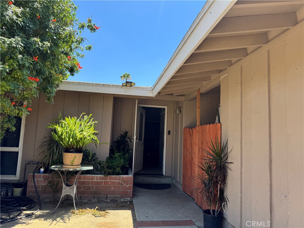 5610 Ensenada Way Property Photo 1