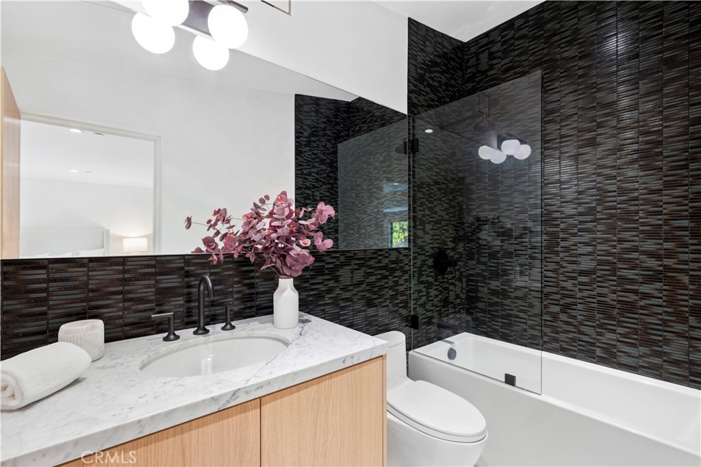1120 White Sails Way Property Photo 29