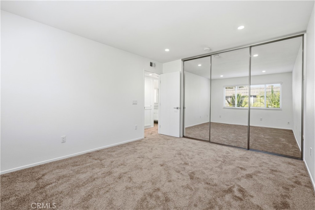 1651 Iowa Street C Property Photo 19