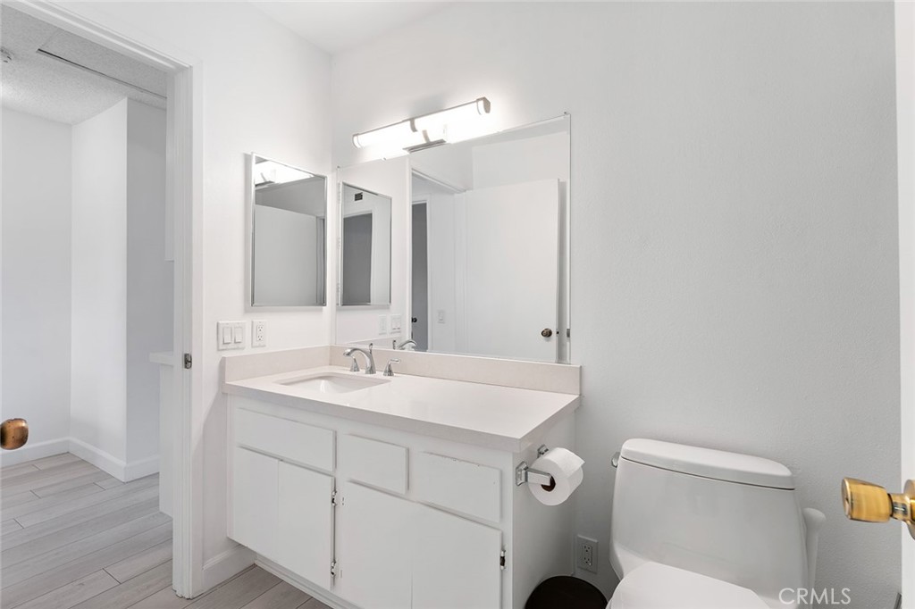 17 Hollowglen Property Photo 12