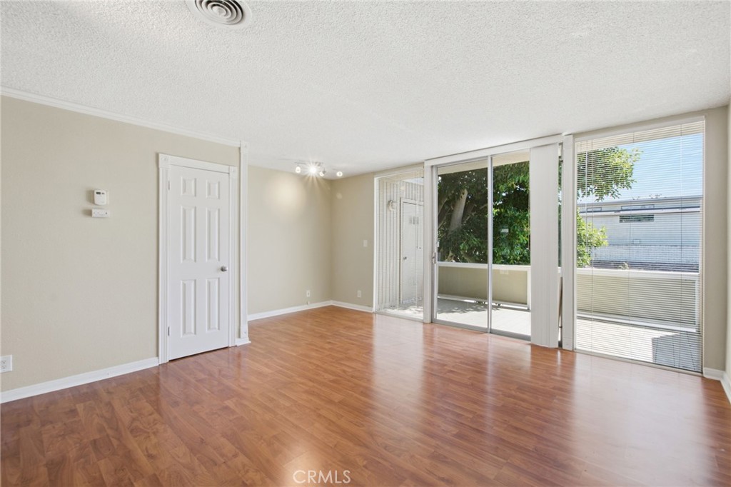 4300 Shorecrest Property Photo 11