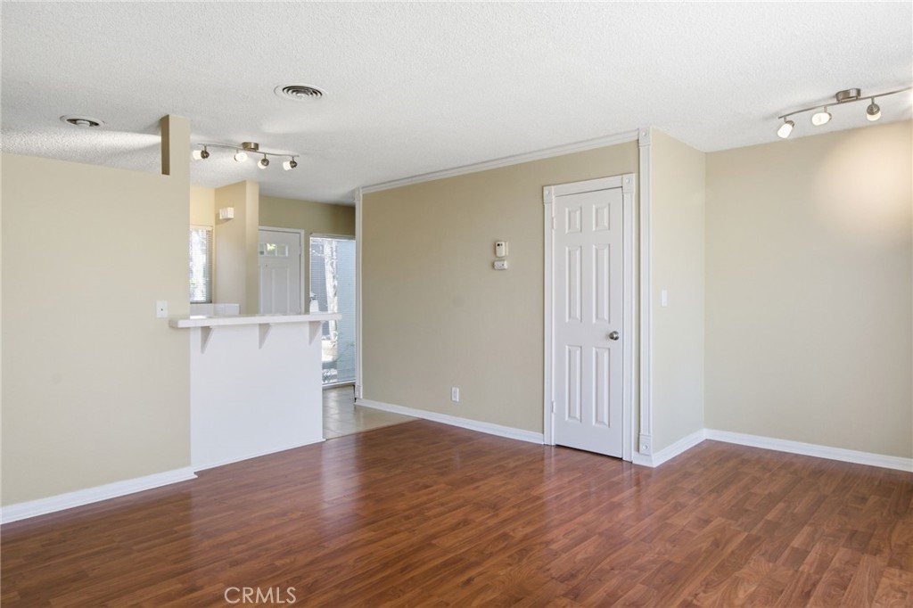 4300 Shorecrest Property Photo 15