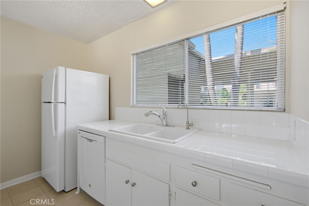4300 Shorecrest Property Photo 17