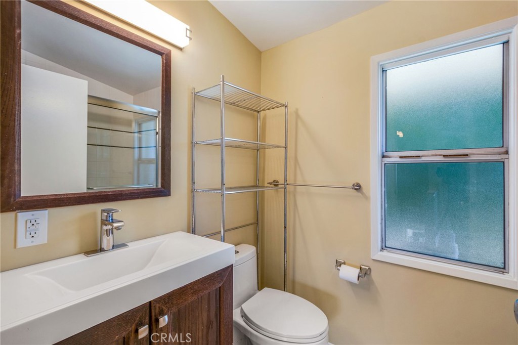 4300 Shorecrest Property Photo 24