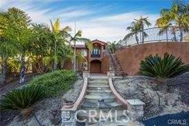 2440 Los Alisos Property Photo 2