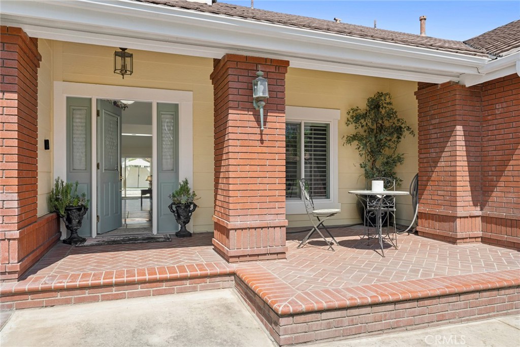 2017 Windemere Way Property Photo 2