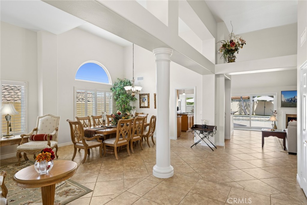 2017 Windemere Way Property Photo 3