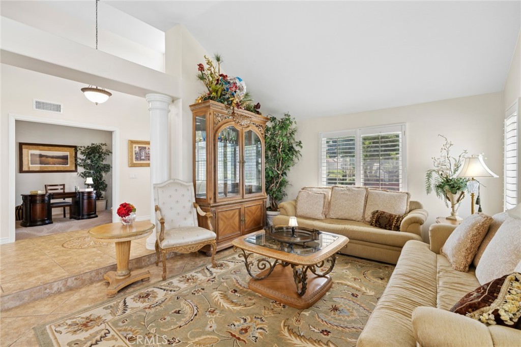 2017 Windemere Way Property Photo 4