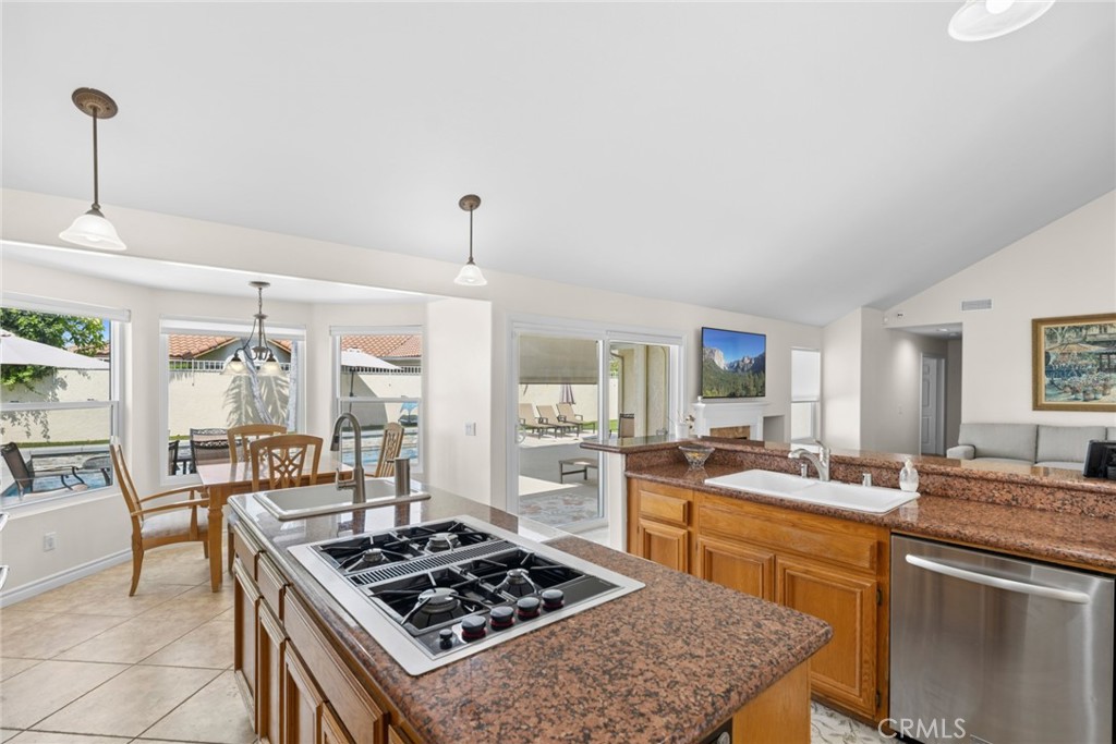 2017 Windemere Way Property Photo 12