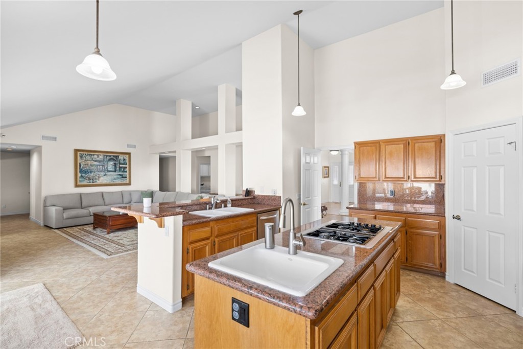 2017 Windemere Way Property Photo 13