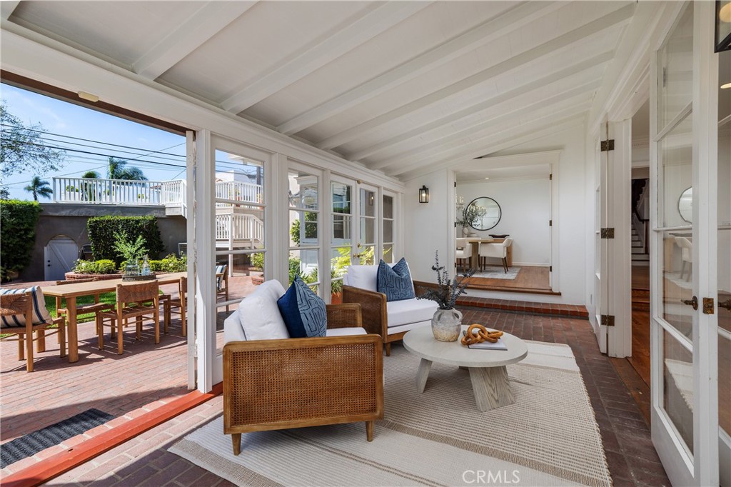 241 Bay Shore Property Photo 10