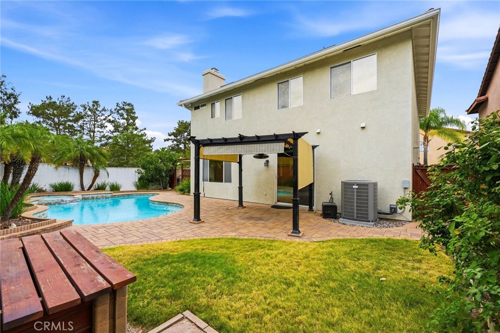 22 Lazurite Property Photo 5