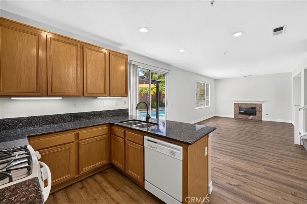 22 Lazurite Property Photo 15