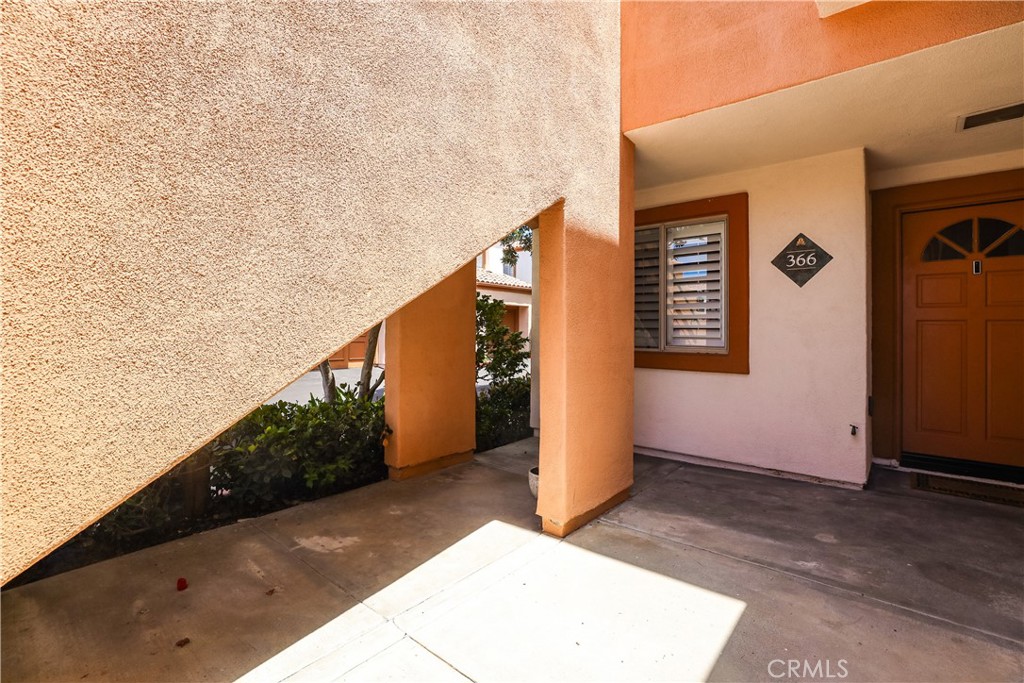 366 Villa Point Property Photo 5