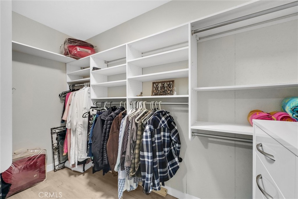 270 Cagney 207 Property Photo 14