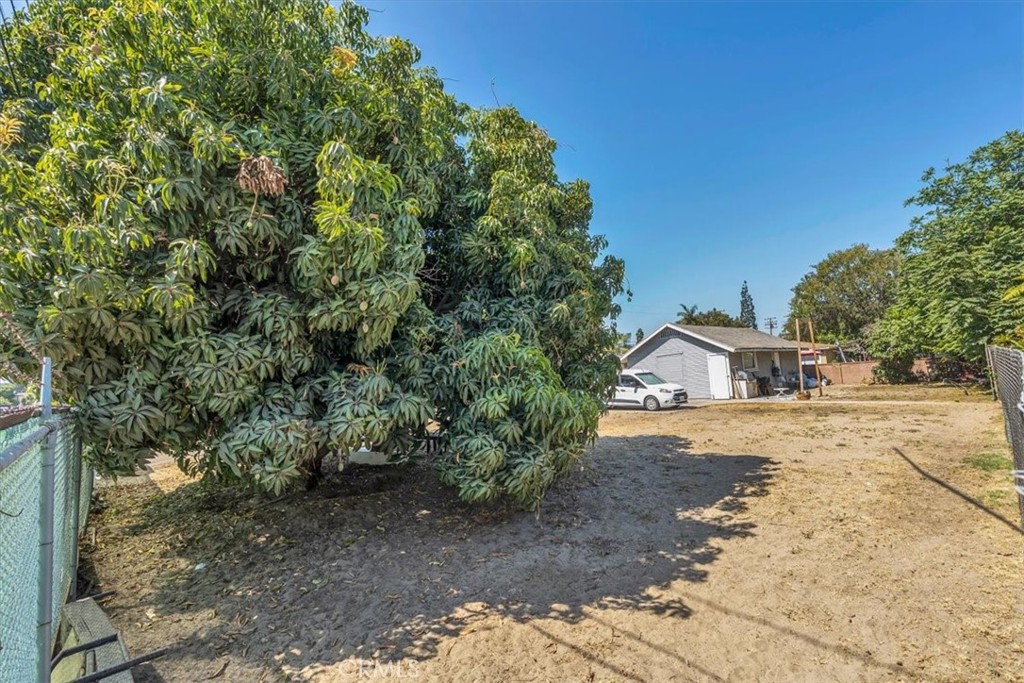 607 W La Jolla Property Photo 6