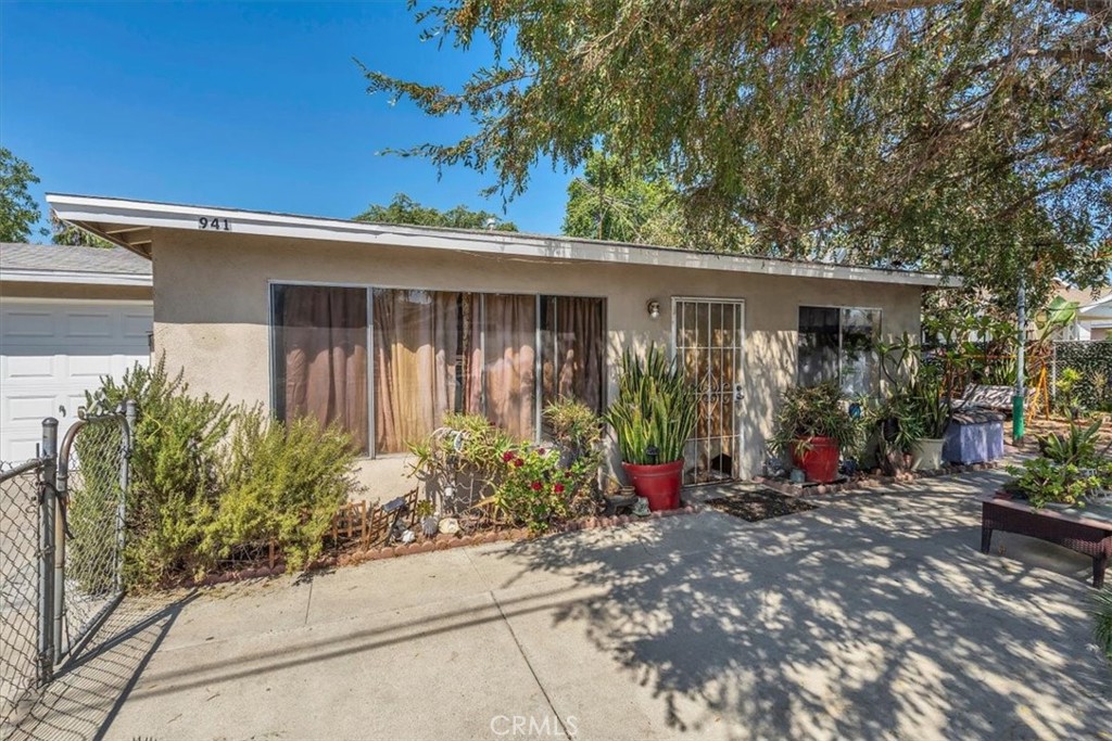 607 W La Jolla Property Photo 8