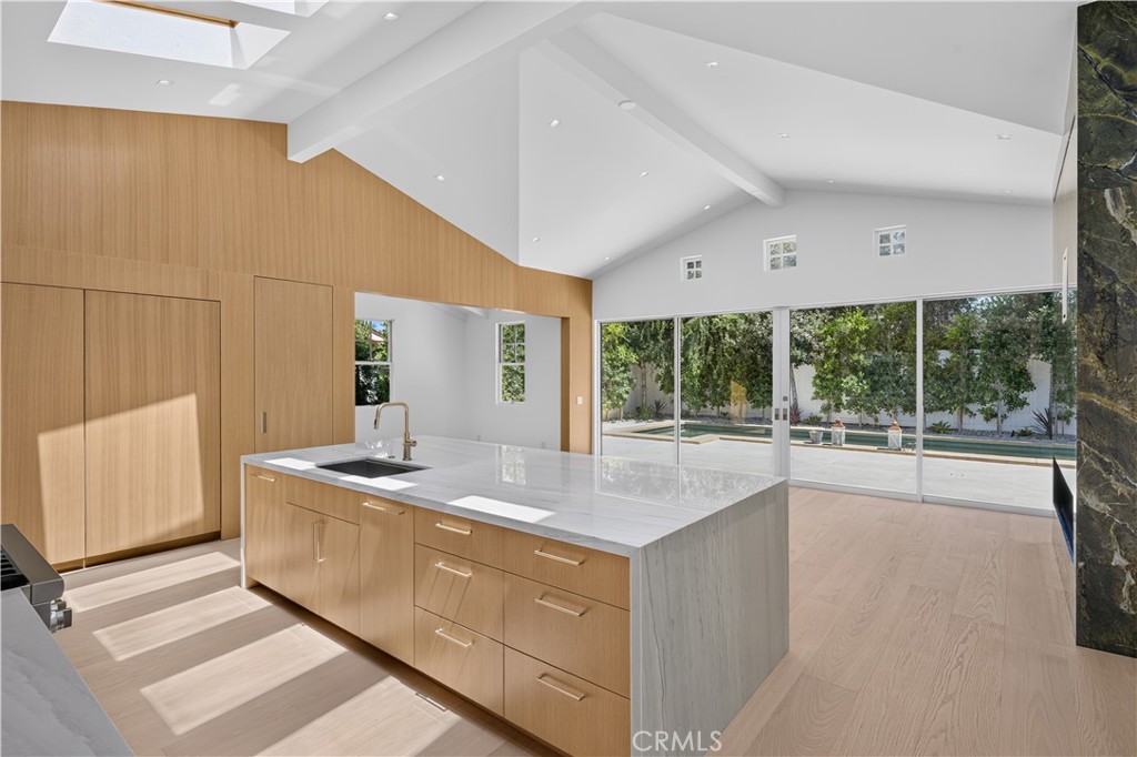 1312 Santanella Property Photo 7