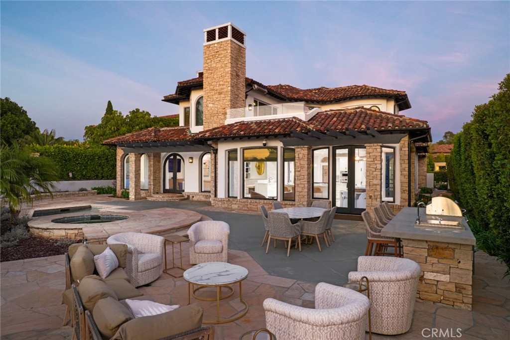 15 Shoreline Property Photo