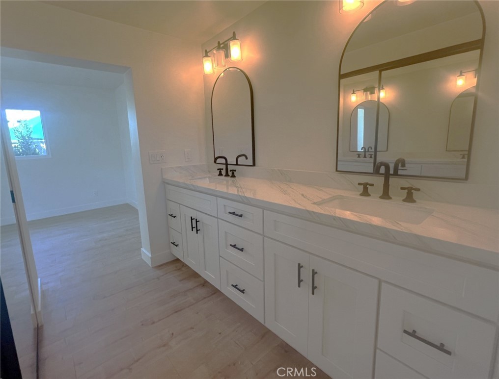 108 Yorktown Property Photo 13