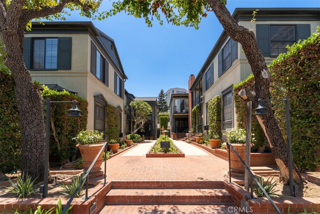 1235 S Beverly Glen Boulevard Property Photo 1