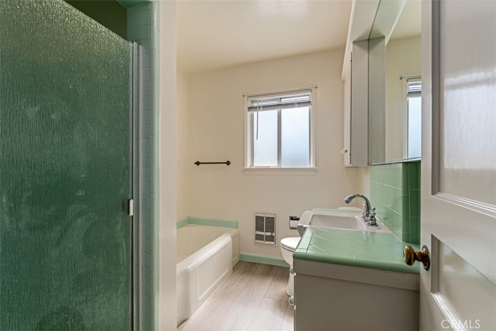 1235 S Beverly Glen Boulevard Property Photo 36