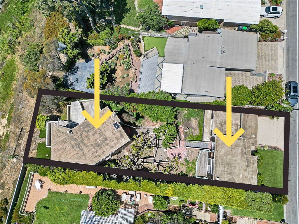 2209 Cliff Drive Property Photo 3