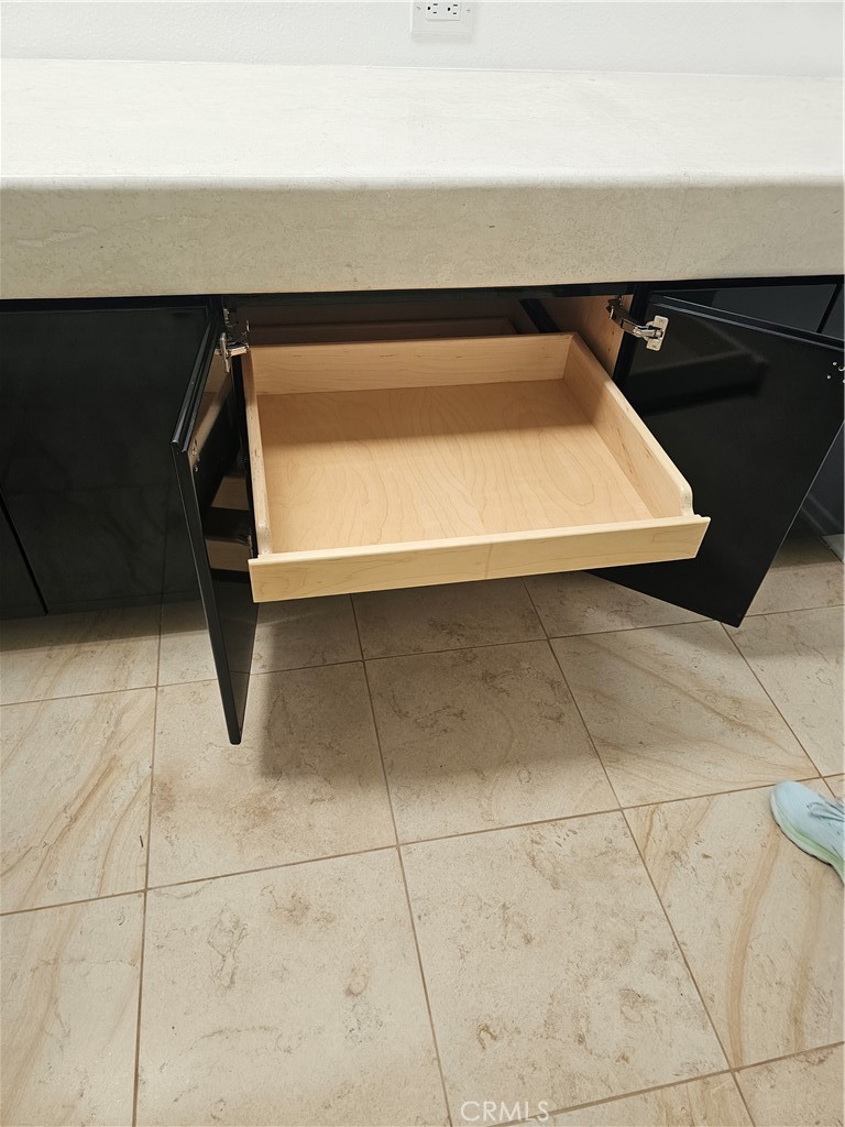 21 Montpellier Property Photo 40