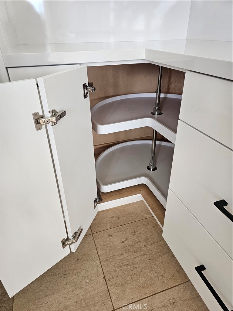 21 Montpellier Property Photo 43