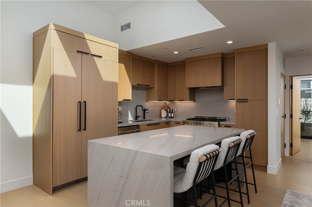 716 1/2 Orchid Avenue Property Photo 4