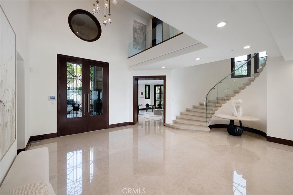 9 Sailcrest Property Photo 11
