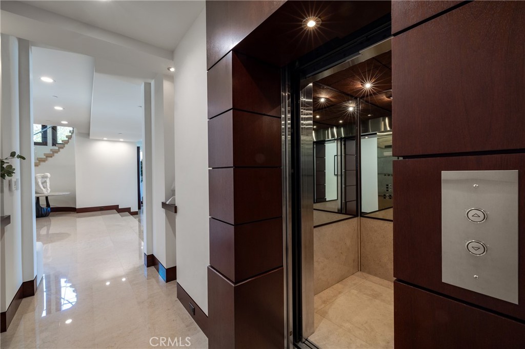 9 Sailcrest Property Photo 32