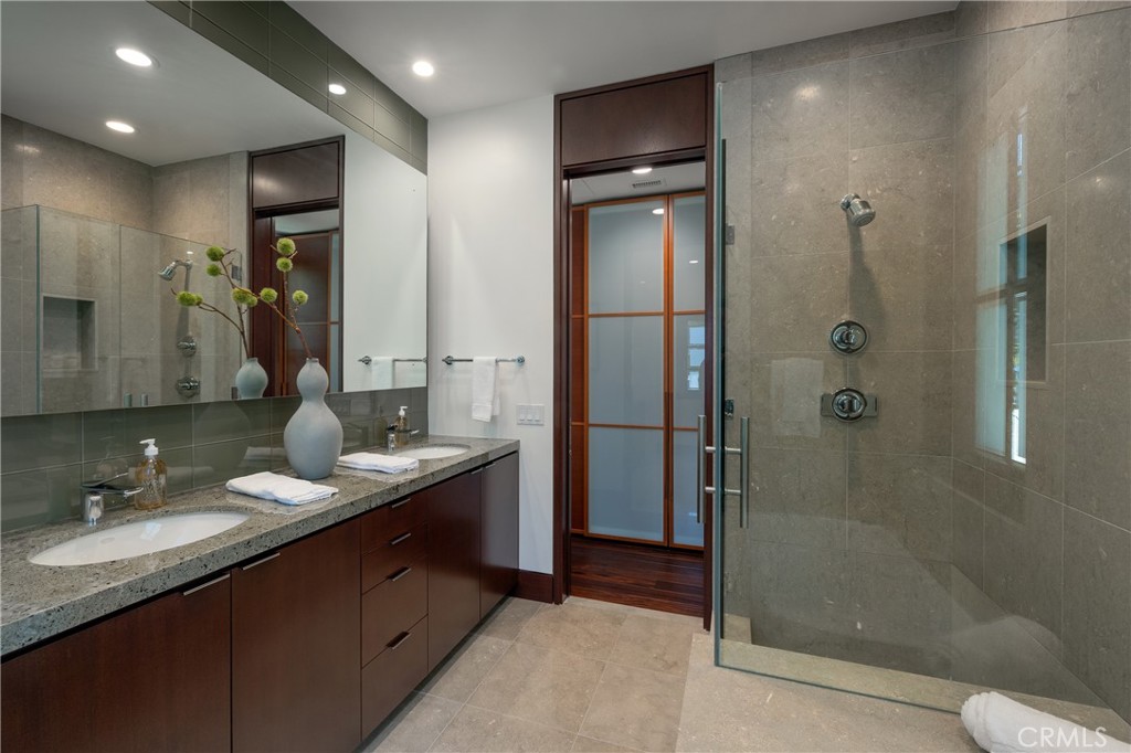 9 Sailcrest Property Photo 34