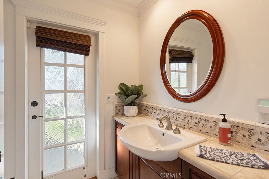 407 Mendoza Terrace Property Photo 50