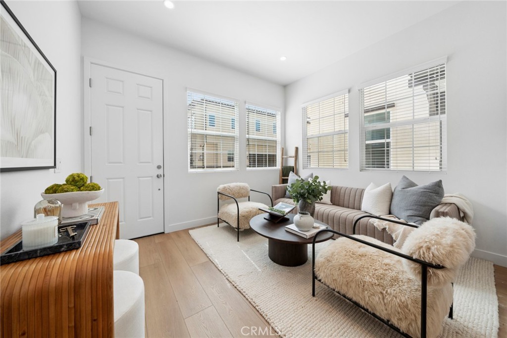 374 Hamilton St B101 Property Photo 6