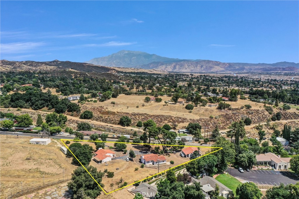 9385 Oak Glen Road Property Photo 6
