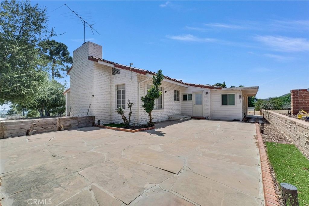 9385 Oak Glen Road Property Photo 8