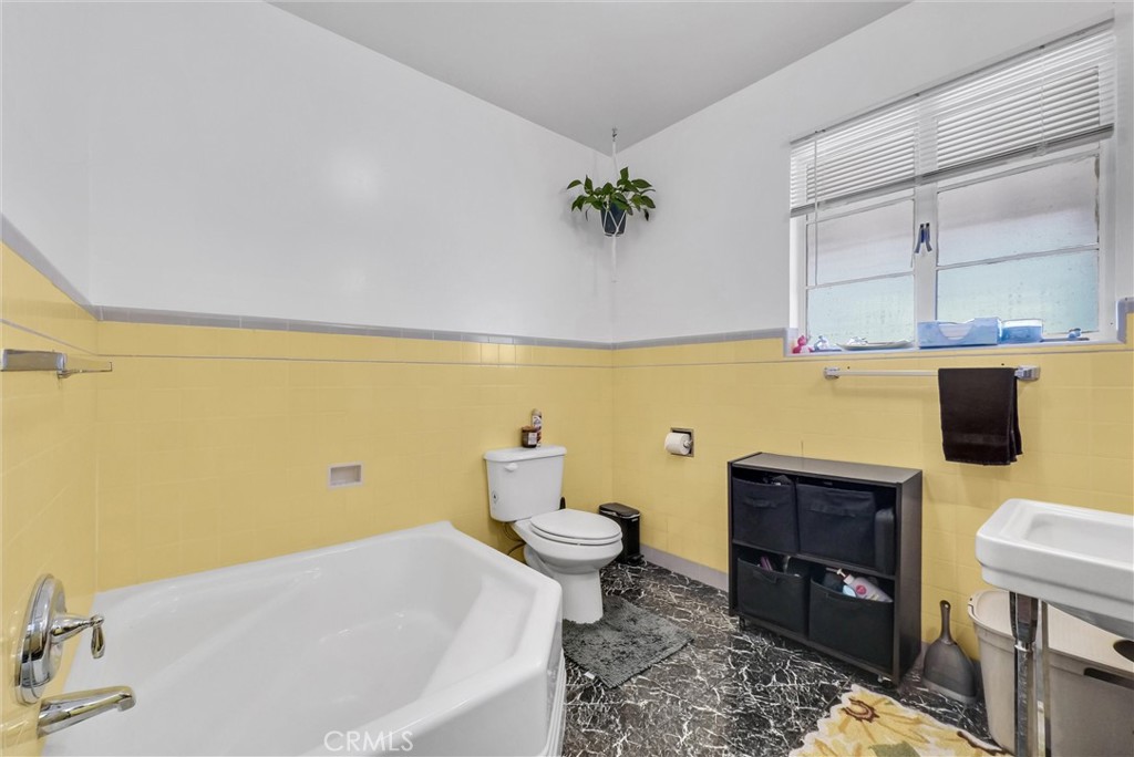 9385 Oak Glen Road Property Photo 14