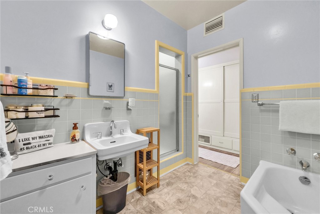 9385 Oak Glen Road Property Photo 18