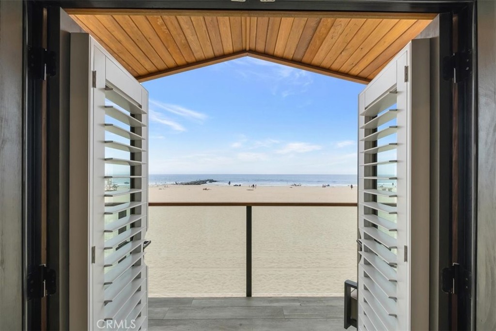 2808 W Oceanfront Property Photo 3