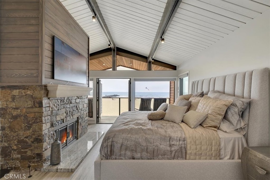 2808 W Oceanfront Property Photo 15
