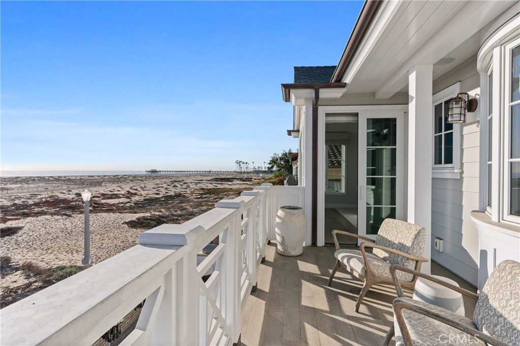 1215 E Balboa Property Photo 32