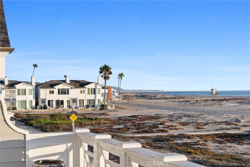 1215 E Balboa Property Photo 33