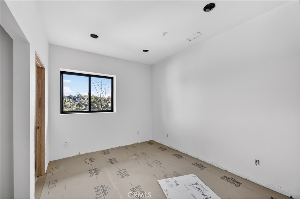 2265 Fair Oak View Property Photo 8