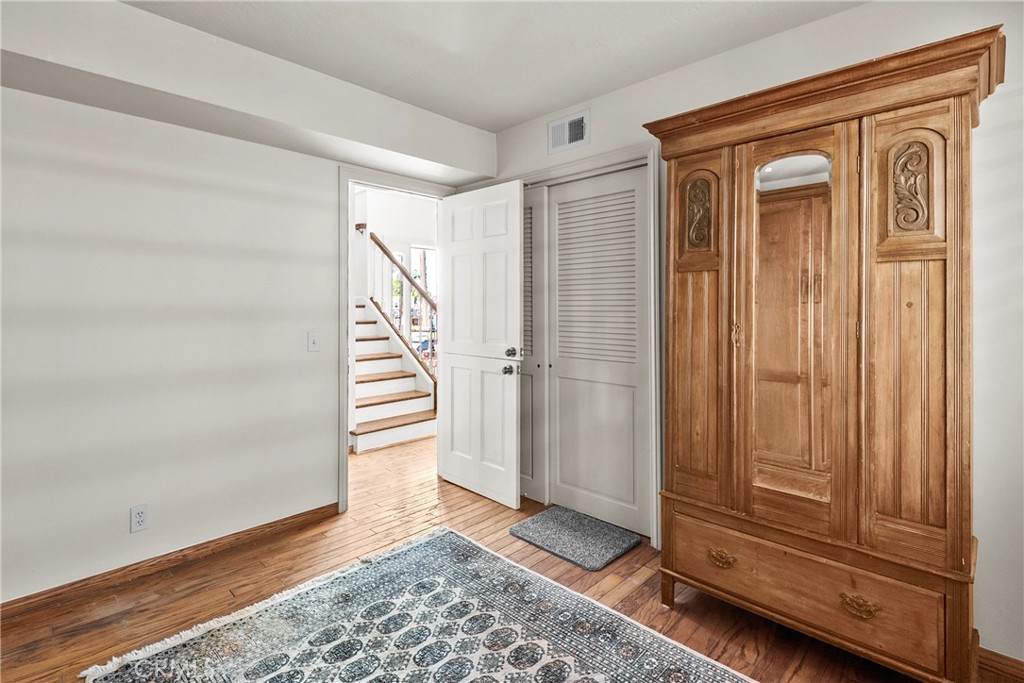 700 Goldenrod Property Photo 4